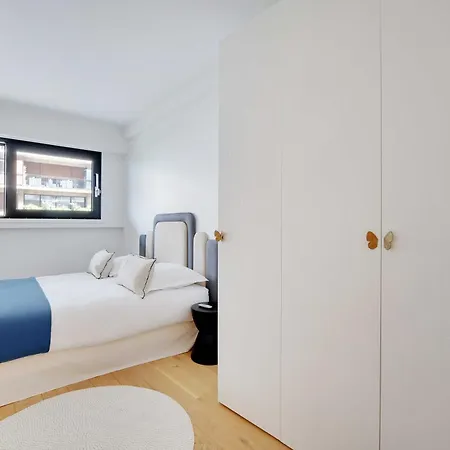 Passy - Eiffel Tower - Amazing 2br With Garden Appartamento *