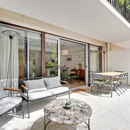 Passy - Eiffel Tower - Amazing 2br With Garden Appartamento Parigi
